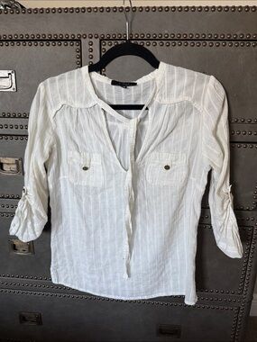T-Bags 100% cotton White with metallic gold thread Lightweight Tunic Blouse